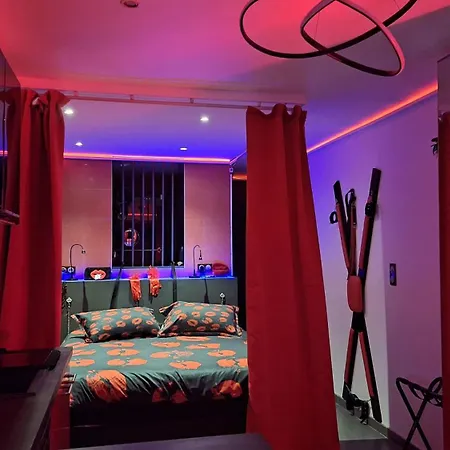 La Cage Village Naturiste Apartment *