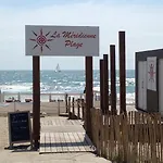 La Cage Village Naturiste 아파트 아그