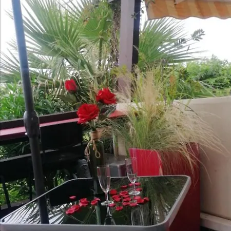 La Cage Village Naturiste *