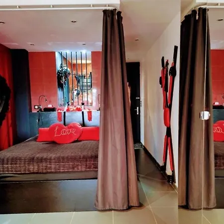 Apartment La Cage Village Naturiste *